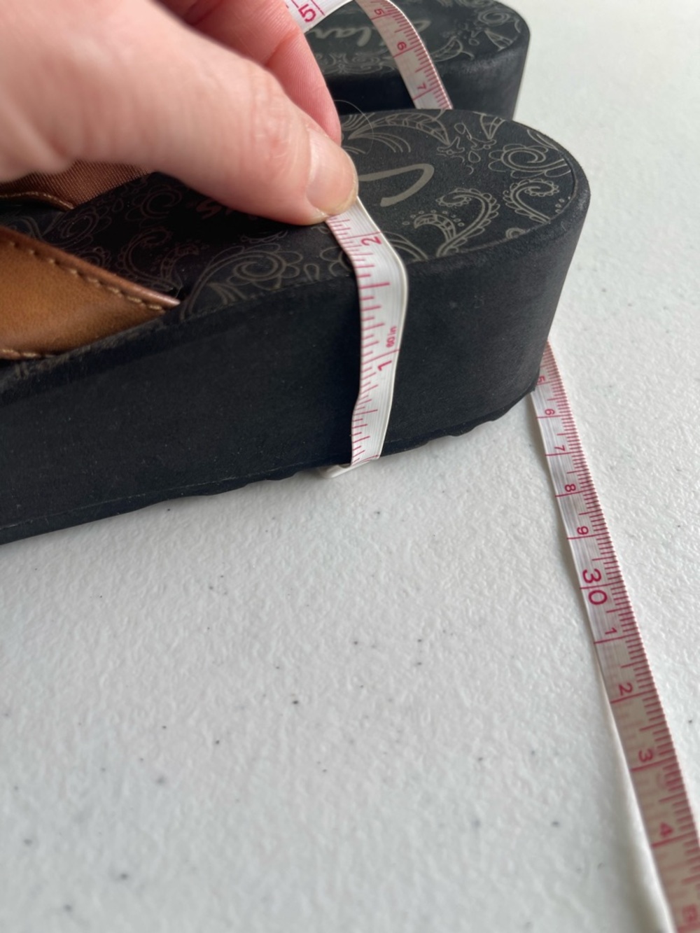Clarks Size 5 Brown Floral Wedge Sandals Thong Comfort Shoes - Picture 8 of 10